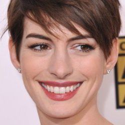 anne Hathaway